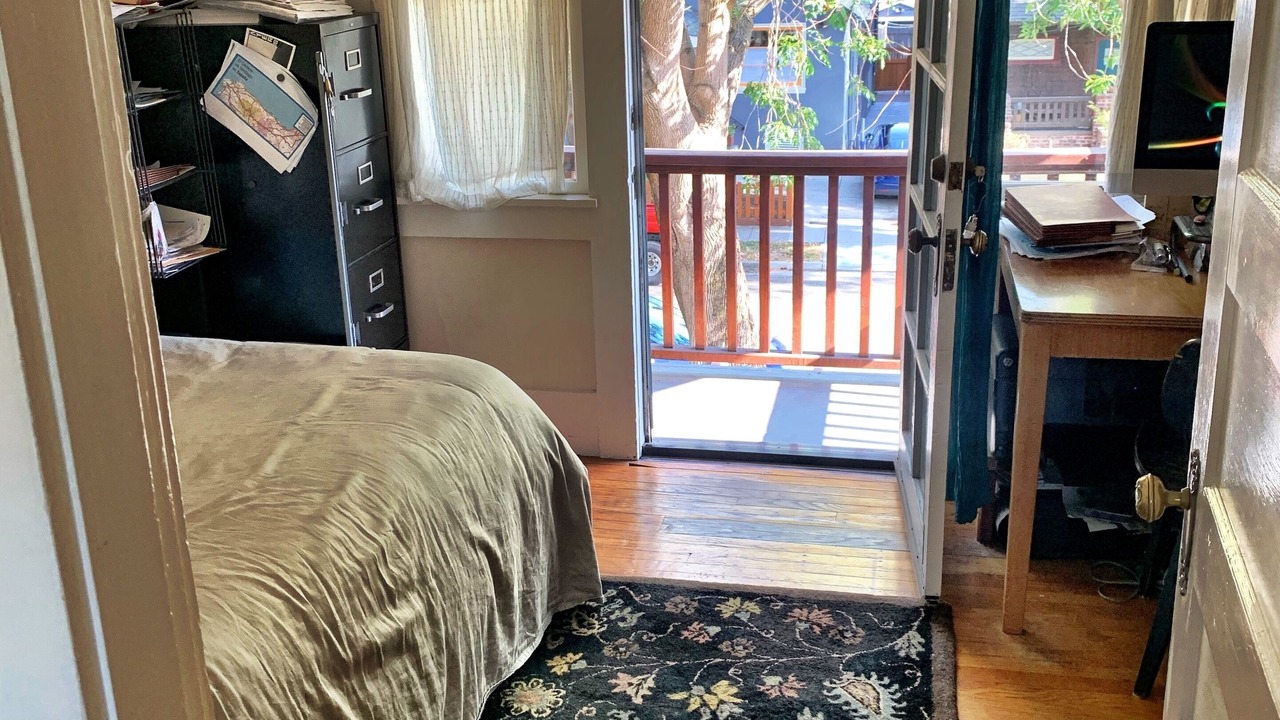 Photo of Bedroom in Upper Telegraph