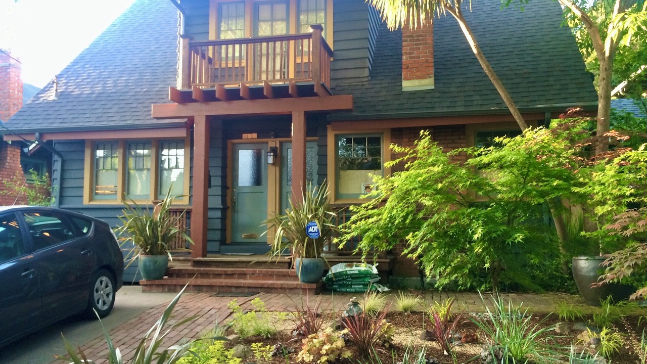 Photo of Outdoor in Upper Telegraph