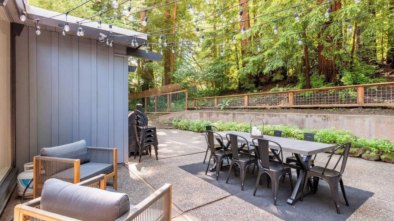 Photo of Outdoor in Redwood City