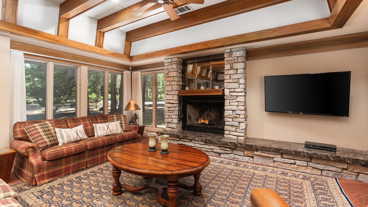 Photo of Livingroom in Granite Ridge
