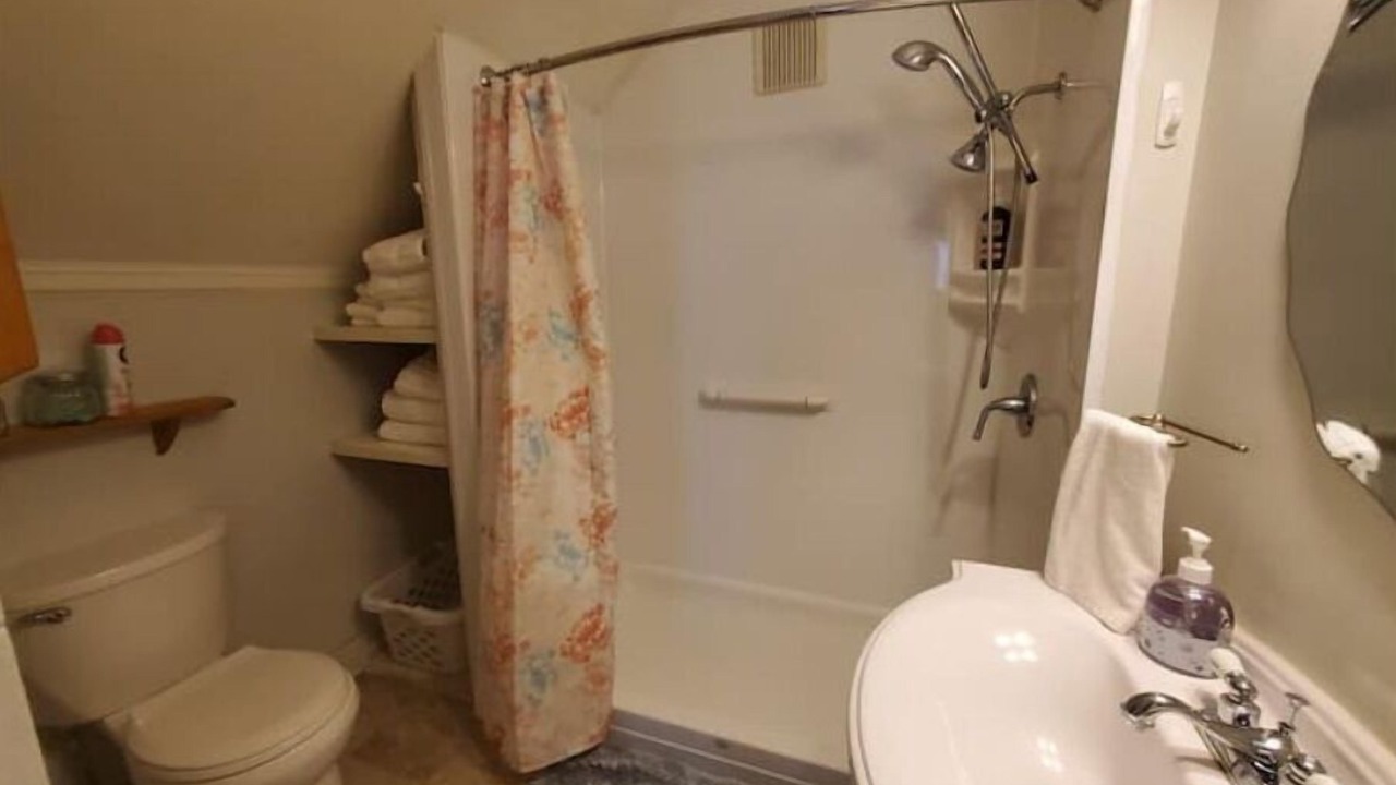 Photo of Bathroom in Auburn