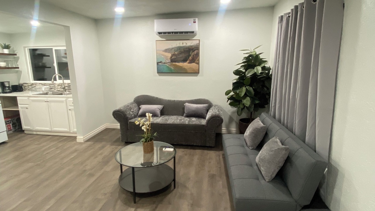 Photo of Livingroom in Lakeland Village