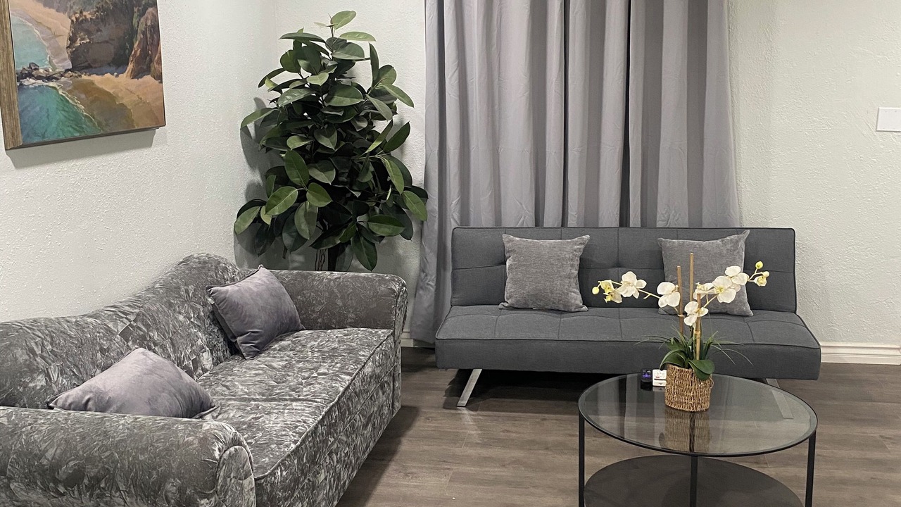 Photo of Livingroom in Lakeland Village