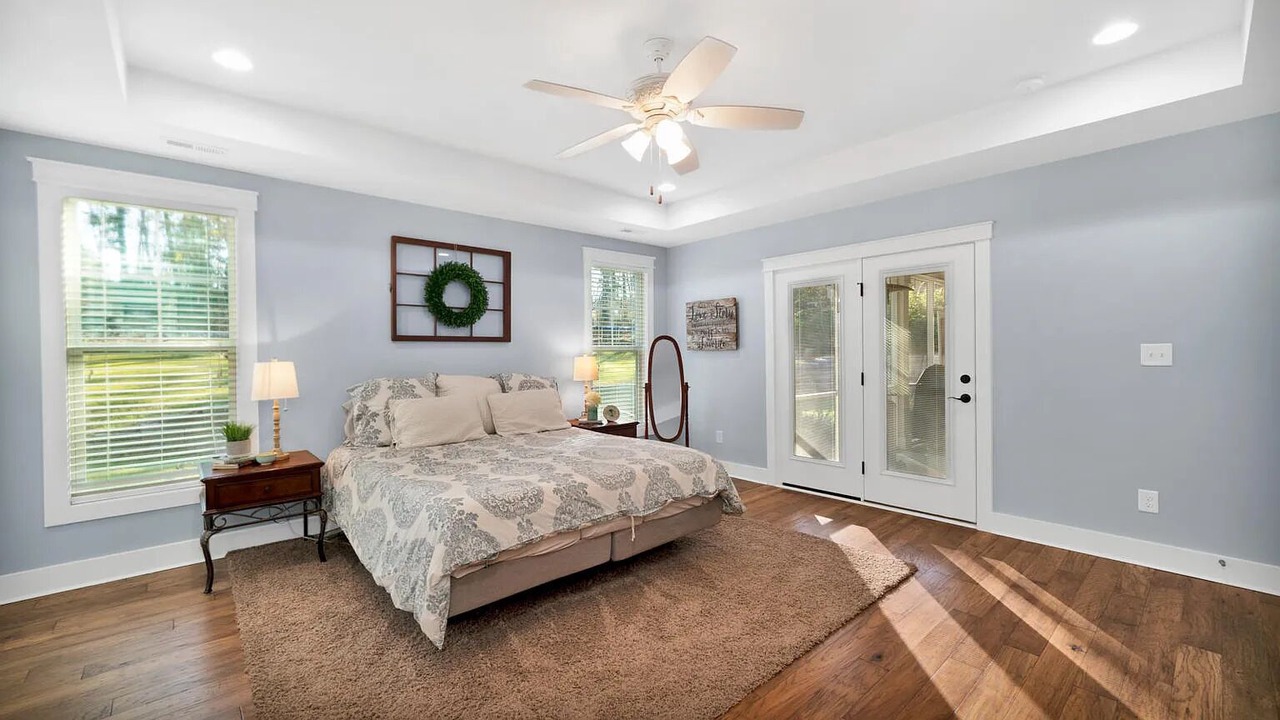 Photo of Bedroom in Whispering Pines