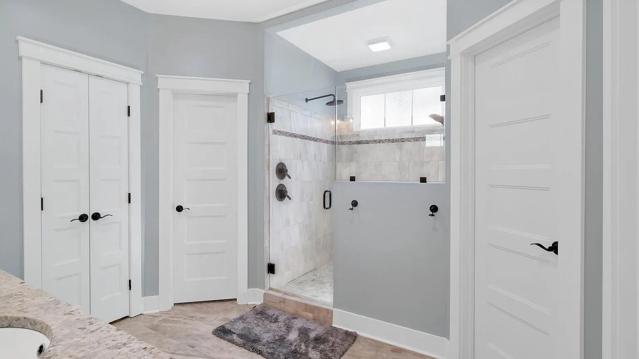Photo of Bathroom in Whispering Pines