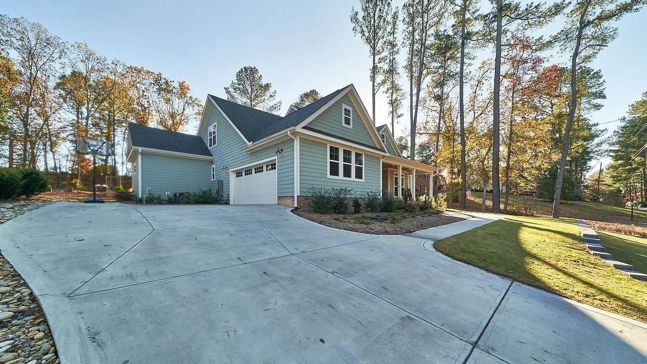 Photo of Outdoor in Whispering Pines