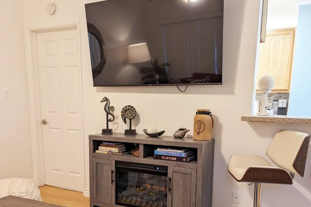 Photo of Livingroom in Belmont Shore