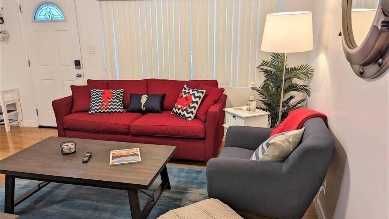 Photo of Bedroom in Belmont Shore