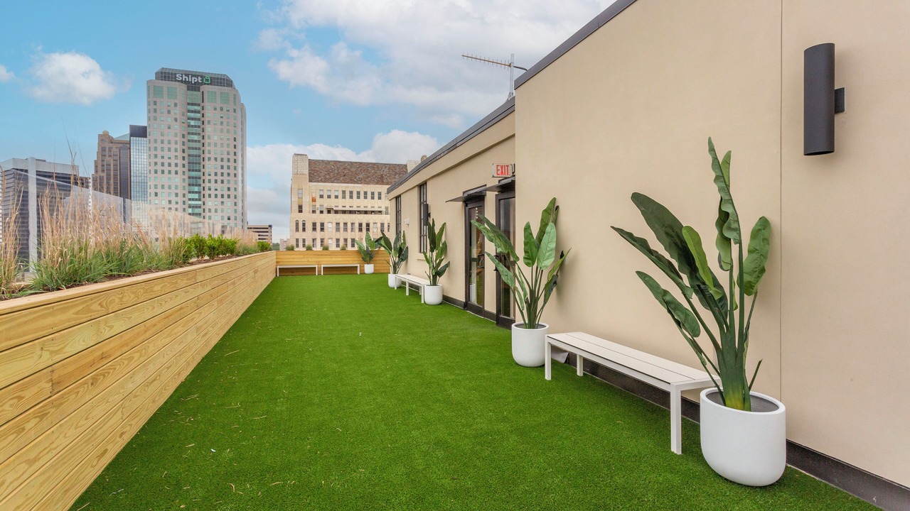 Photo of Patio Balcony in Central City