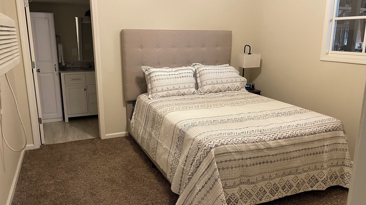 Photo of Bedroom in Northport