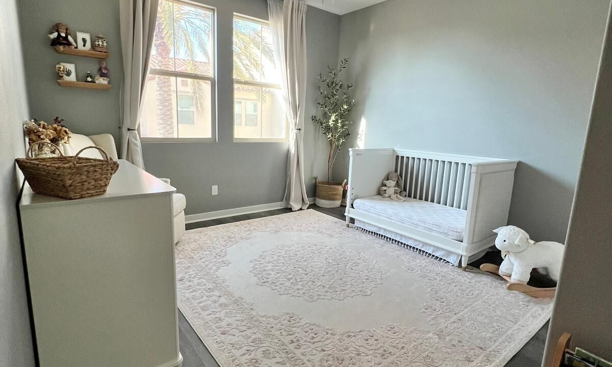 Photo of Bedroom in Lake Forest