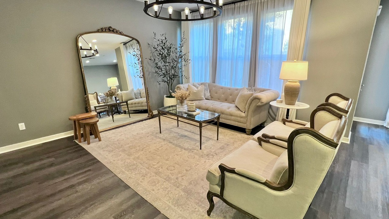 Photo of Livingroom in Lake Forest