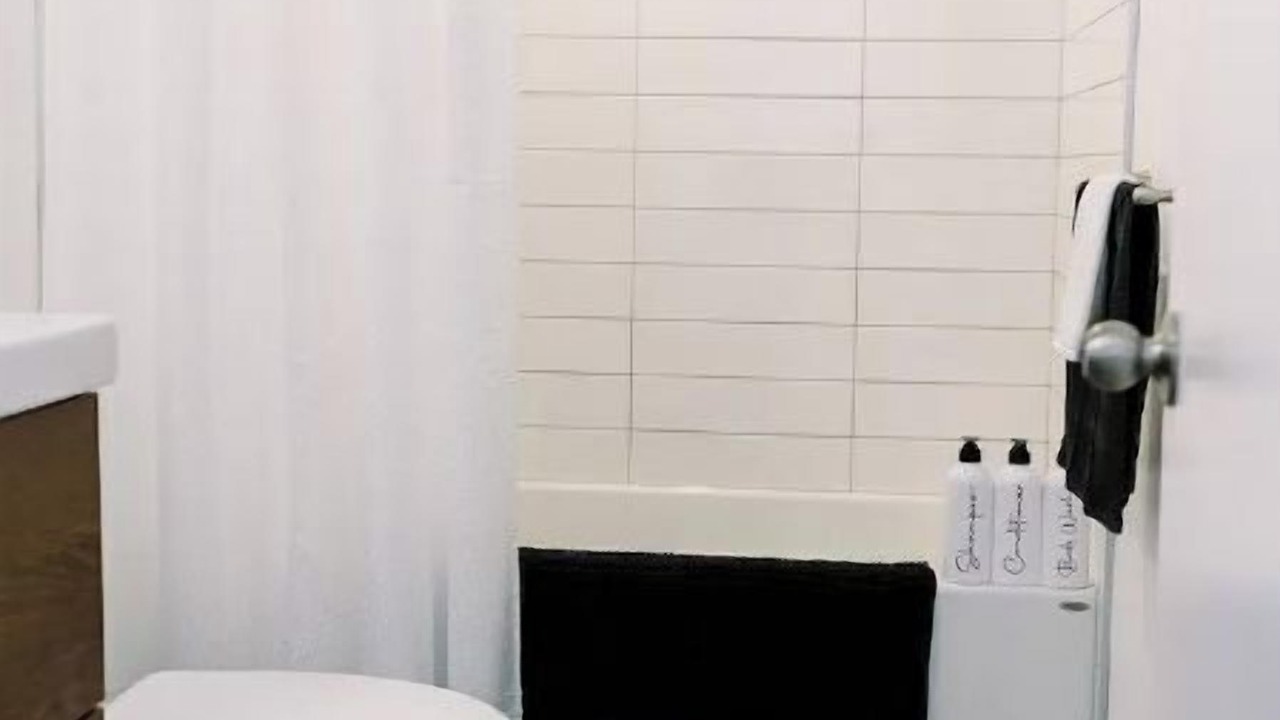 Photo of Bathroom in Victoria Hills