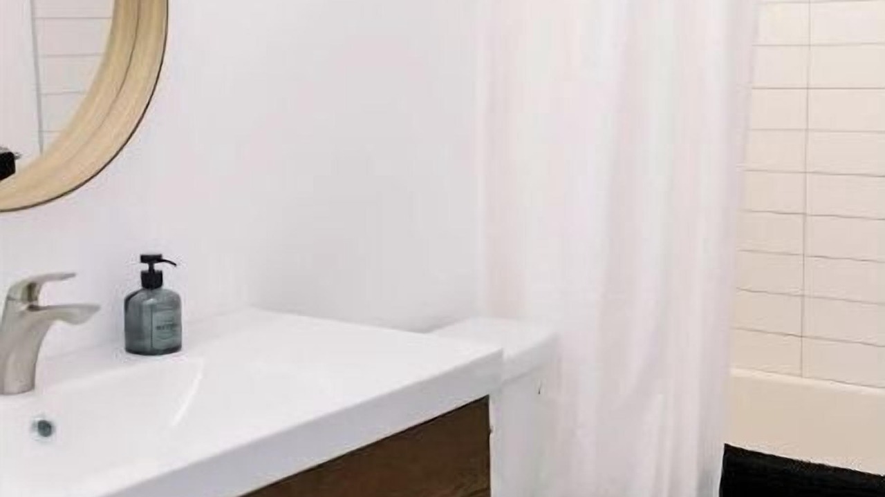 Photo of Bathroom in Victoria Hills