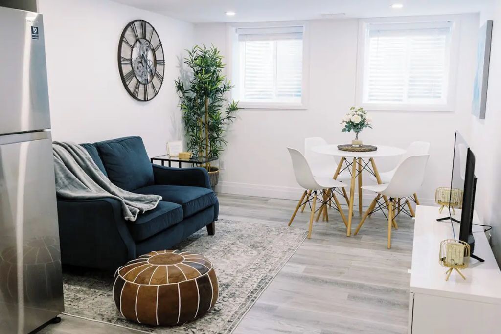 Photo of Livingroom in Victoria Hills