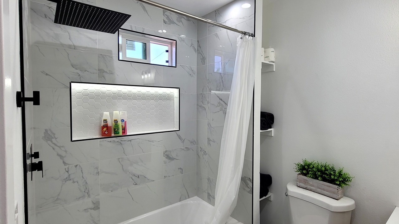 Photo of Bathroom in Los Angeles