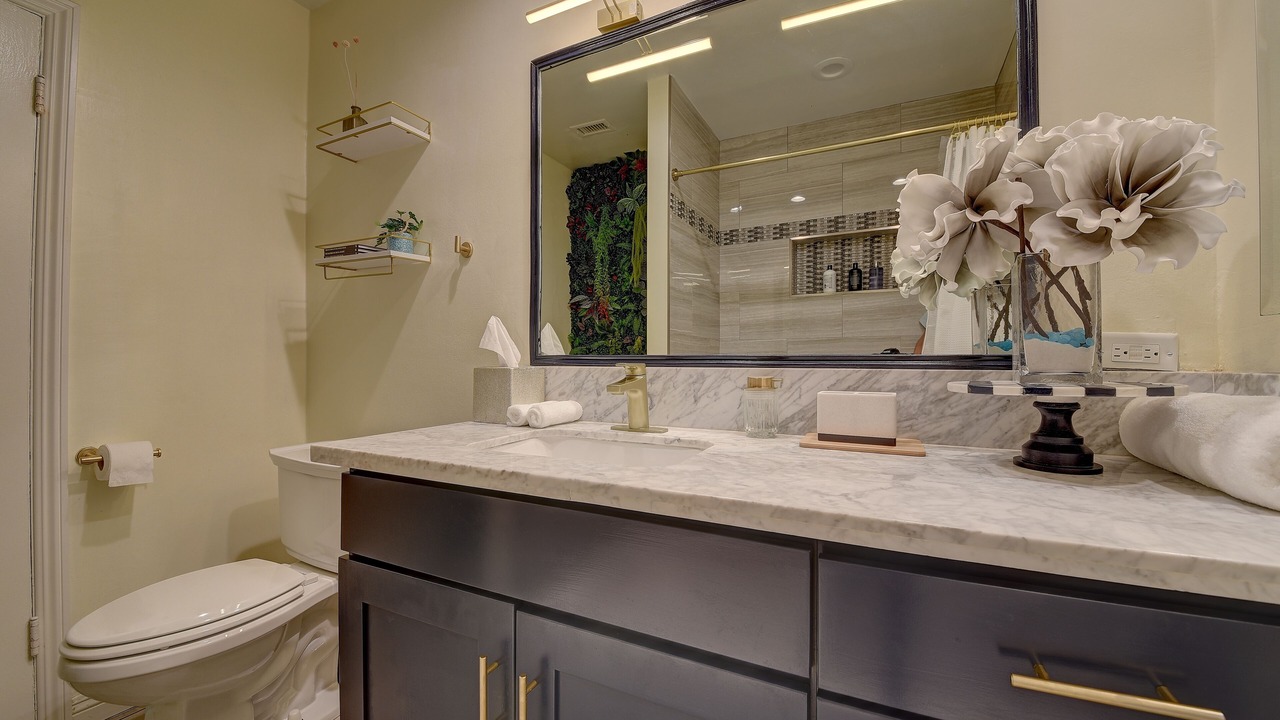 Photo of Bathroom in Anaheim Colony Historic District