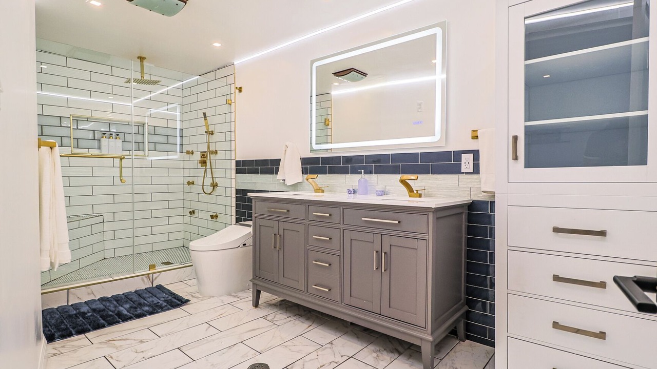 Photo of Bathroom in Pacific Palisades