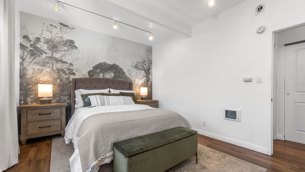 Photo of Bedroom in Valley Village
