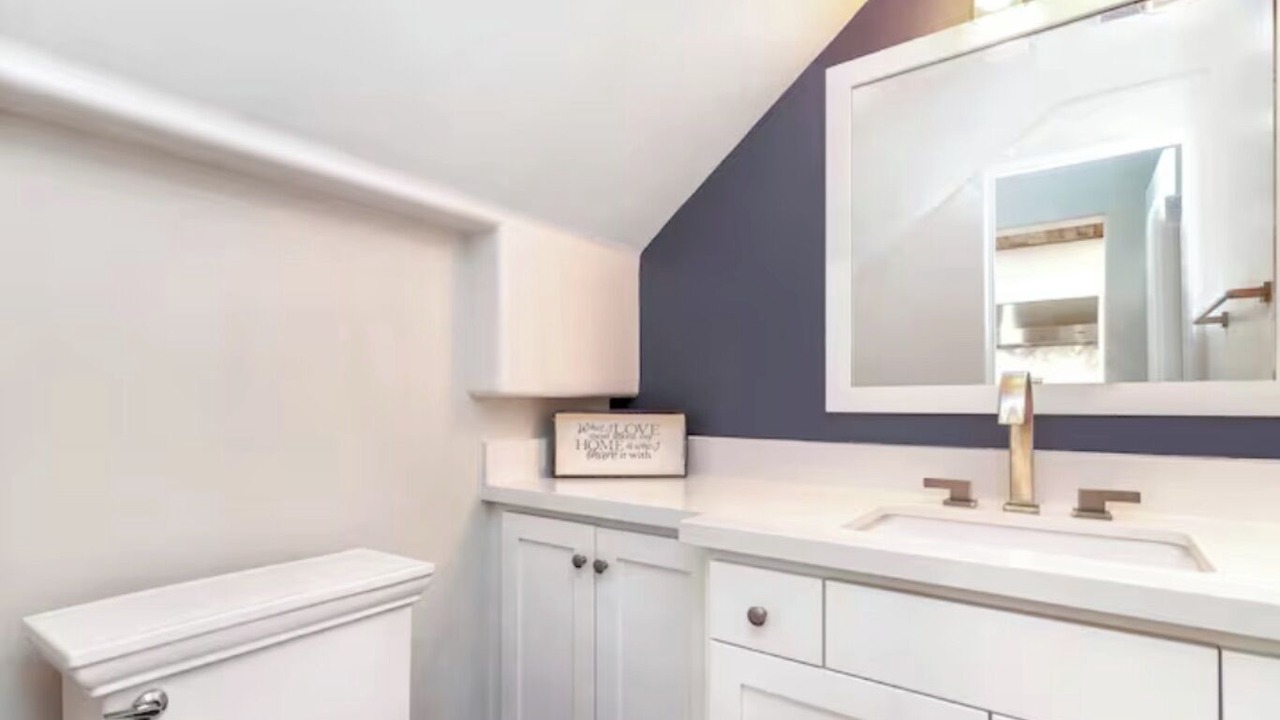 Photo of Bathroom in Corona del Mar