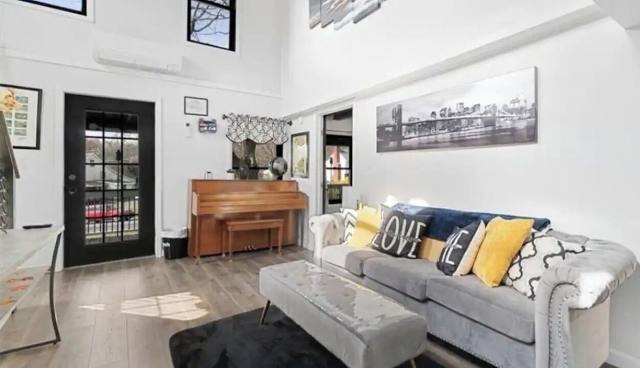 Photo of Bedroom in Clintondale