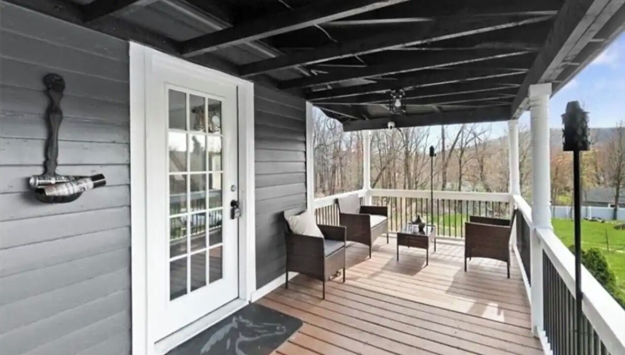 Photo of Patio Balcony in Clintondale