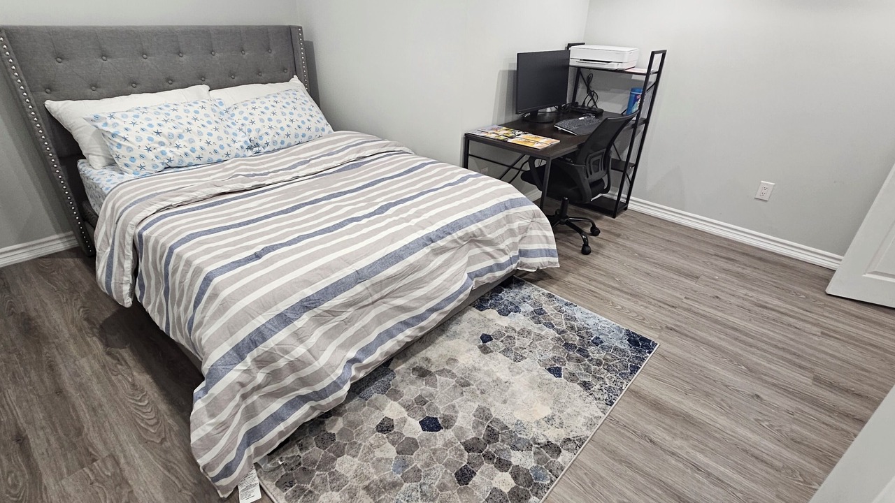 Photo of Bedroom in Halton Regional Municipality