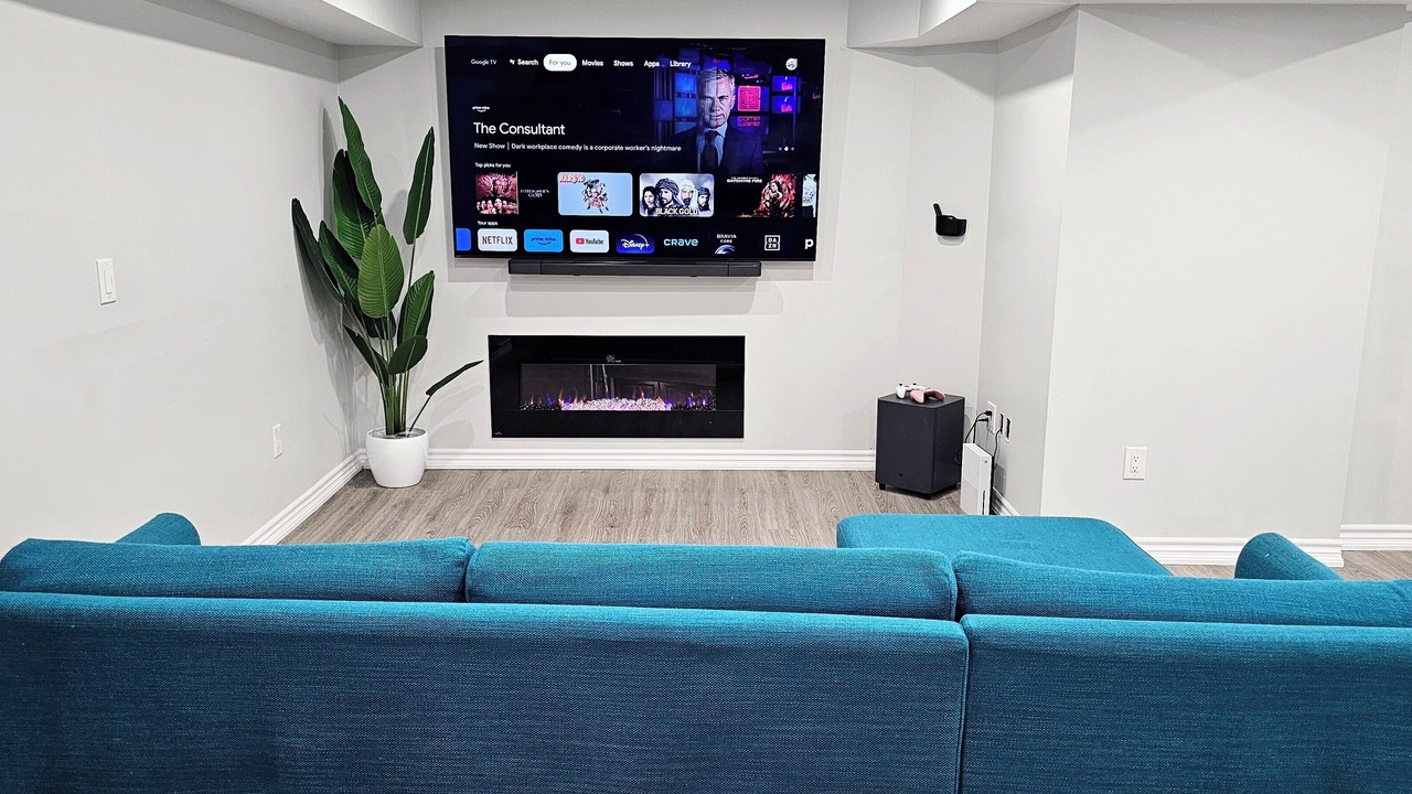 Photo of Livingroom in Halton Regional Municipality