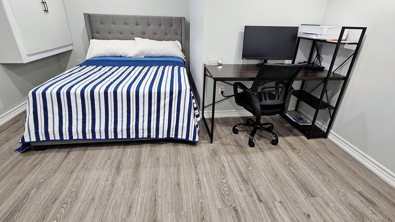 Photo of Bedroom in Halton Regional Municipality
