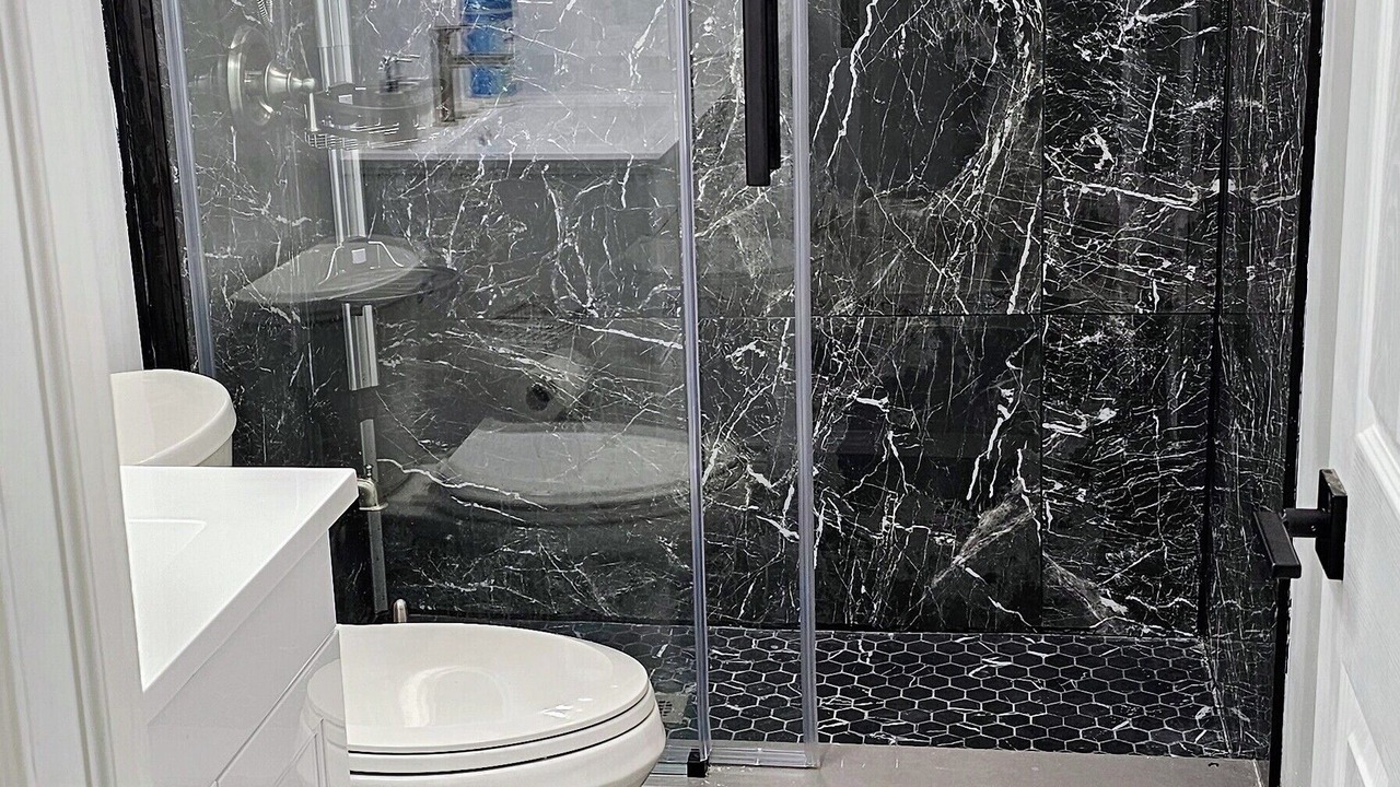 Photo of Bathroom in Halton Regional Municipality