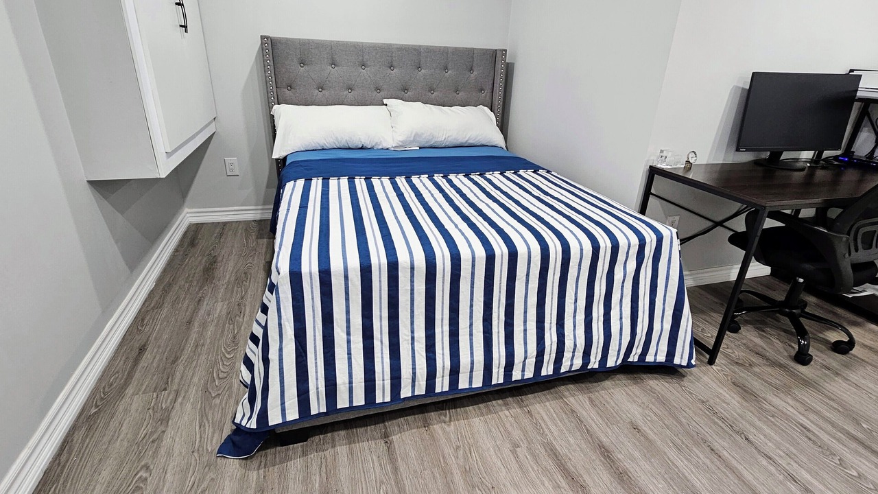 Photo of Bedroom in Halton Regional Municipality