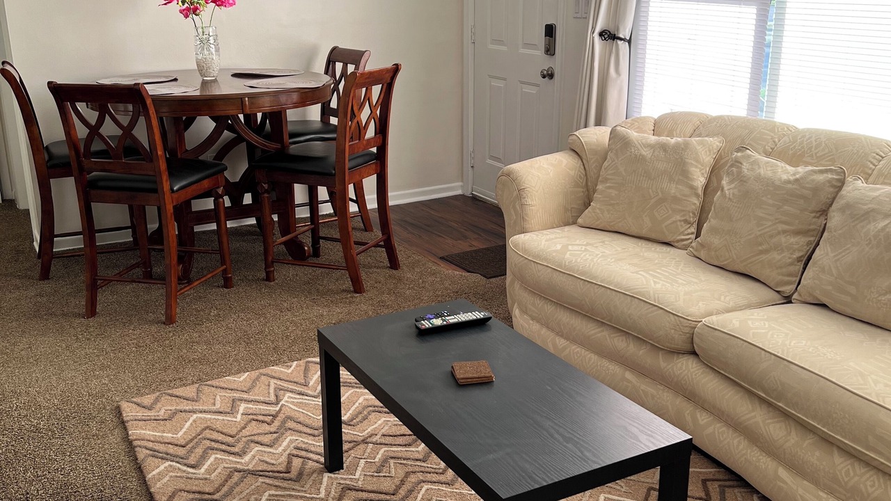Photo of Livingroom in Erie