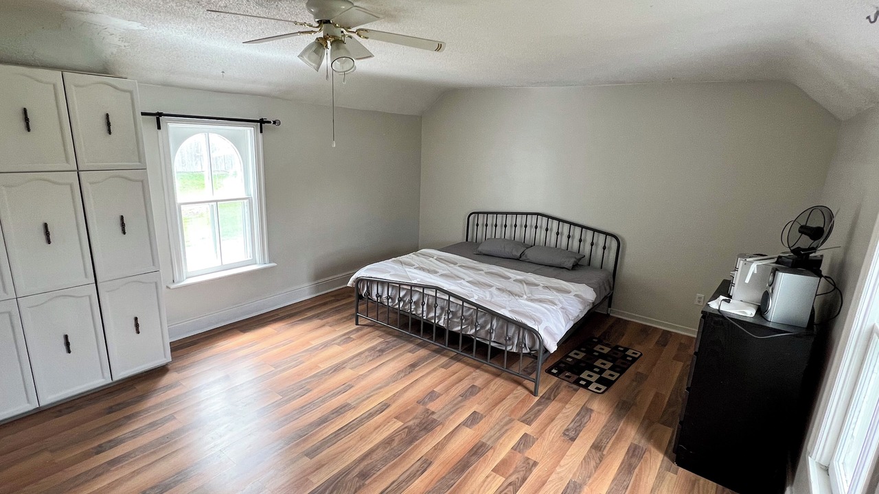 Photo of Bedroom in Halton Regional Municipality