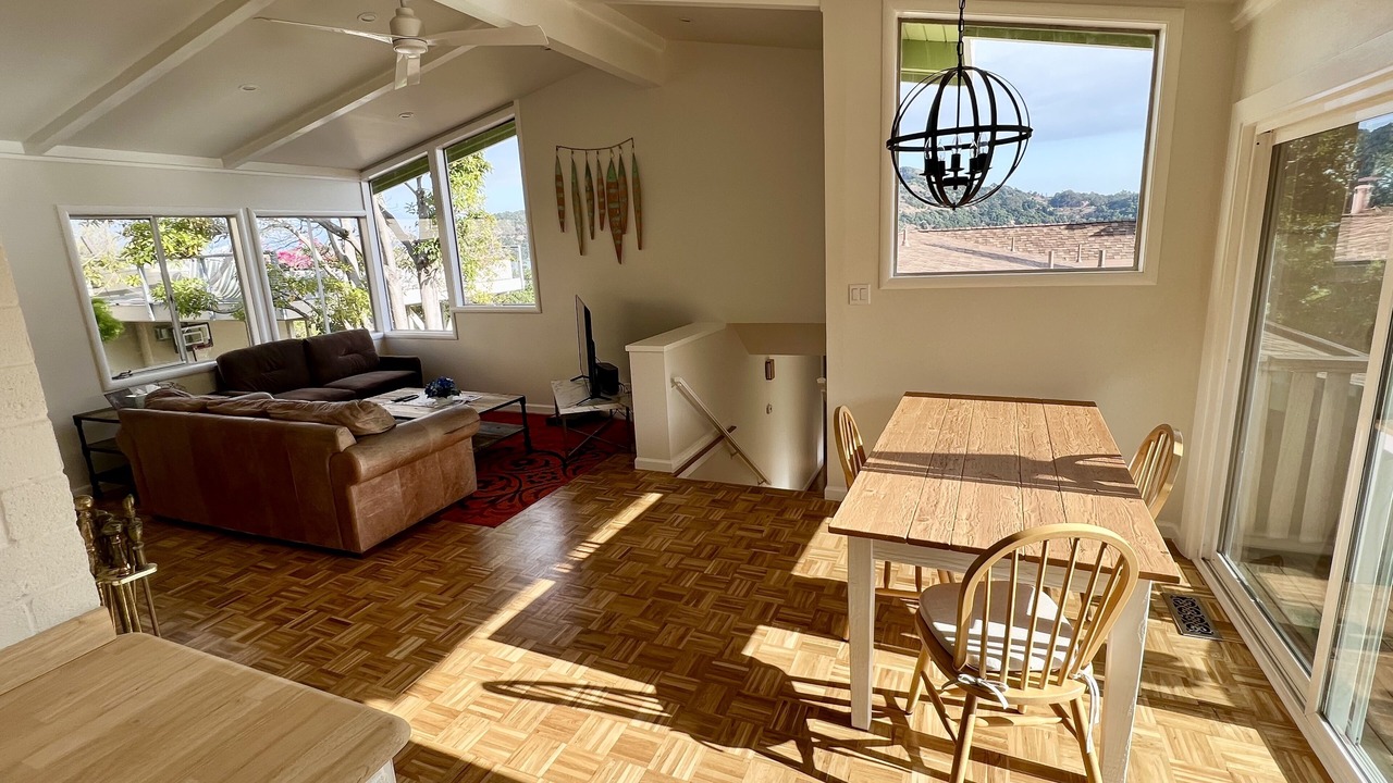 Photo of Livingroom in Belvedere Tiburon