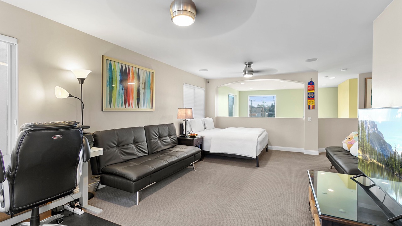 Photo of Bedroom in Huntington Beach