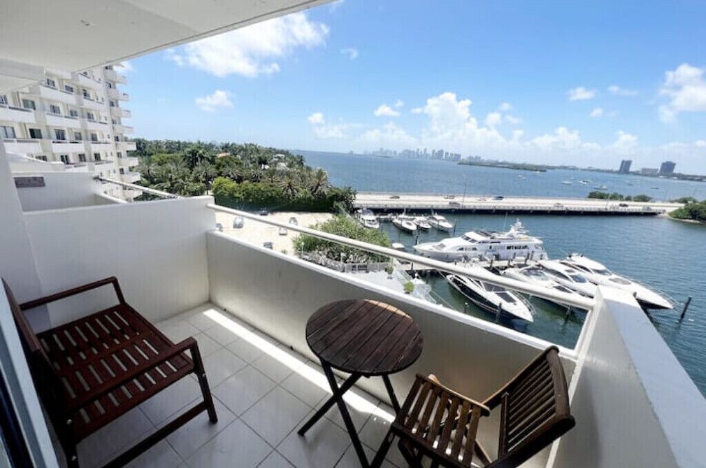 Photo of Outdoor in North Bay Village