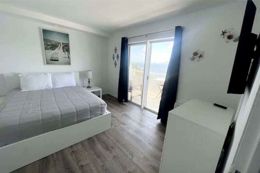 Photo of Bedroom in North Bay Village