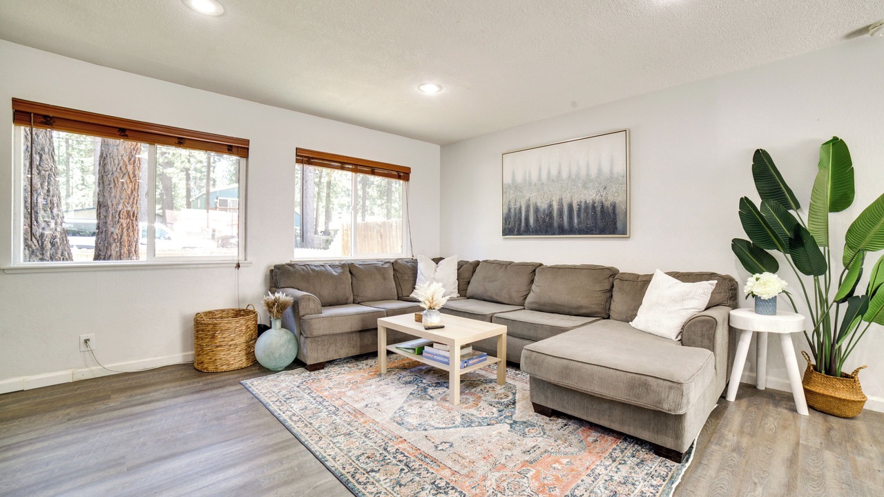 Photo of Livingroom in Al Tahoe