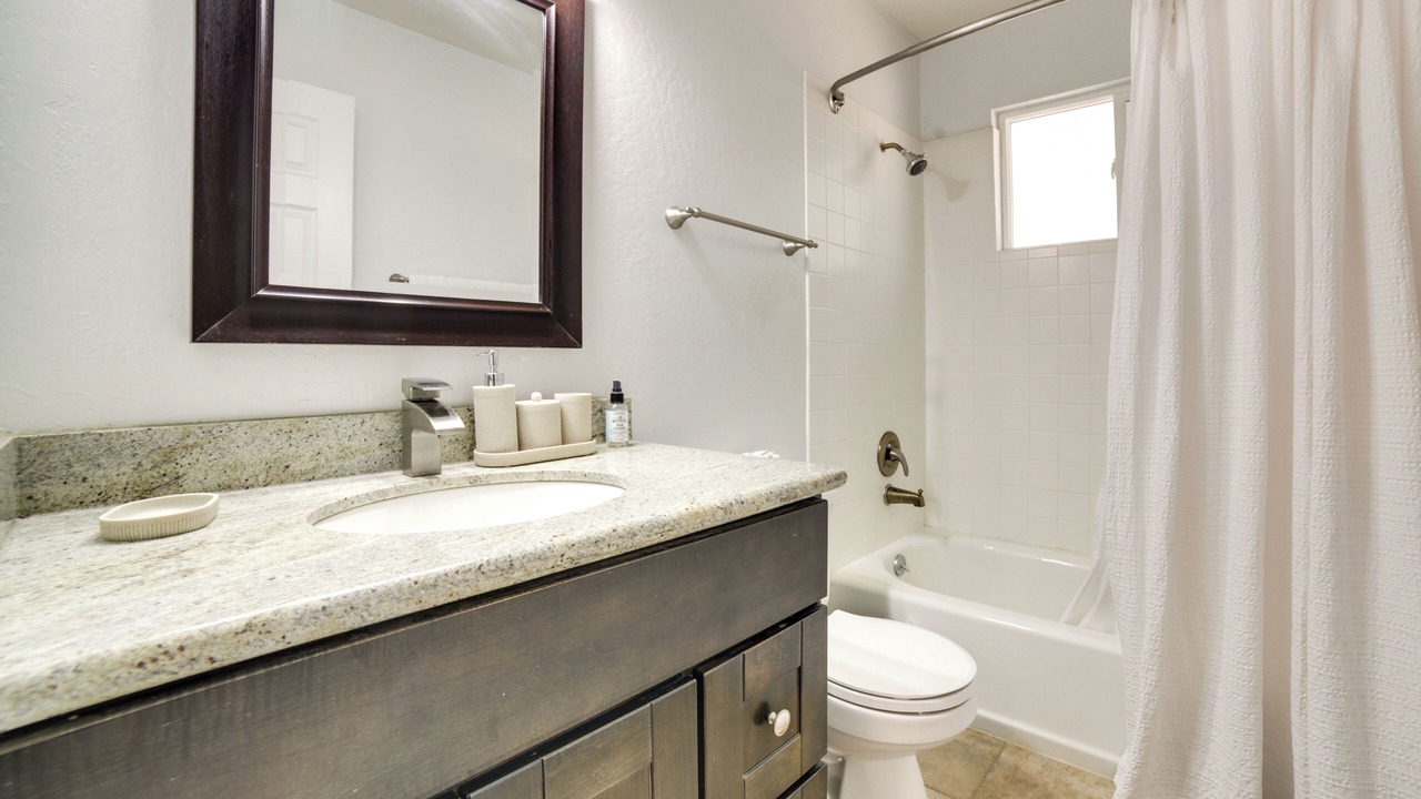 Photo of Bathroom in Al Tahoe
