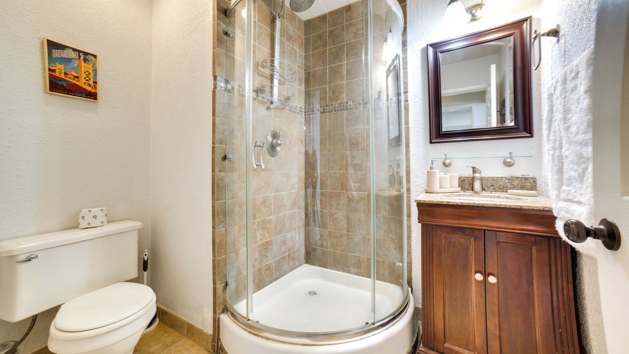 Photo of Bathroom in Al Tahoe