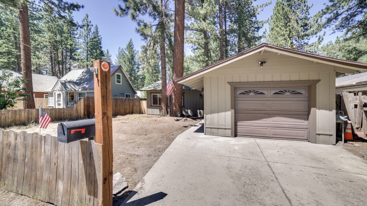 Photo of Outdoor in Al Tahoe
