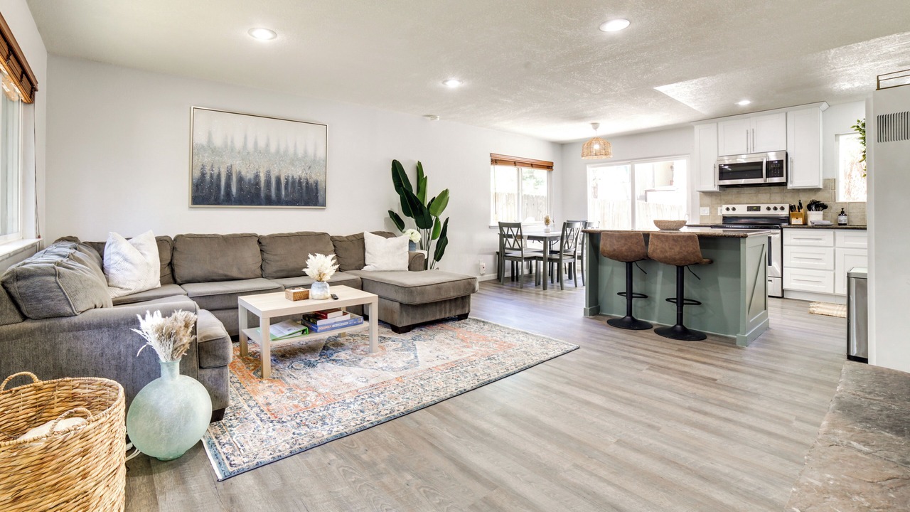 Photo of Livingroom in Al Tahoe