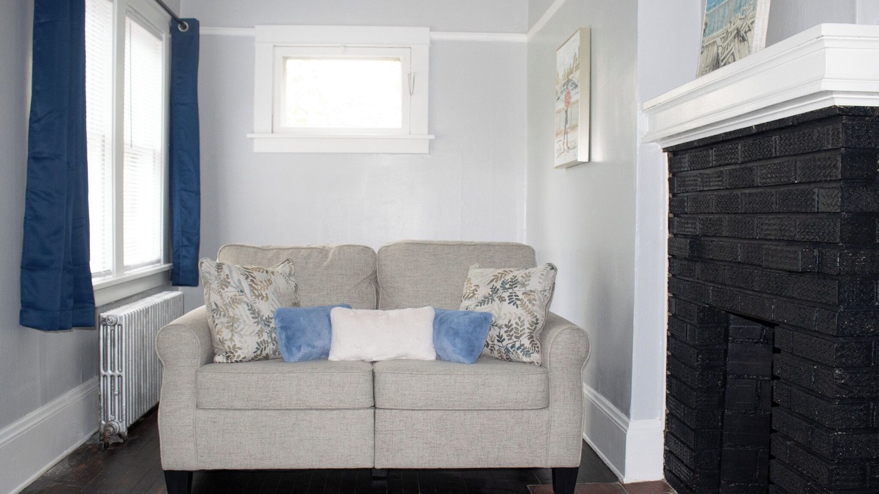 Photo of Livingroom in Euclid