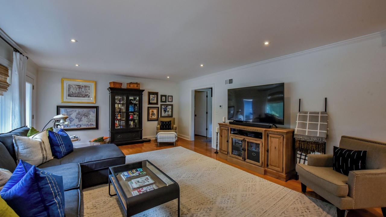 Photo of Livingroom in Tuscaloosa