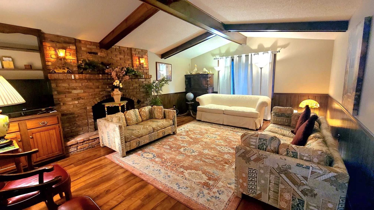 Photo of Bedroom in Crittenden