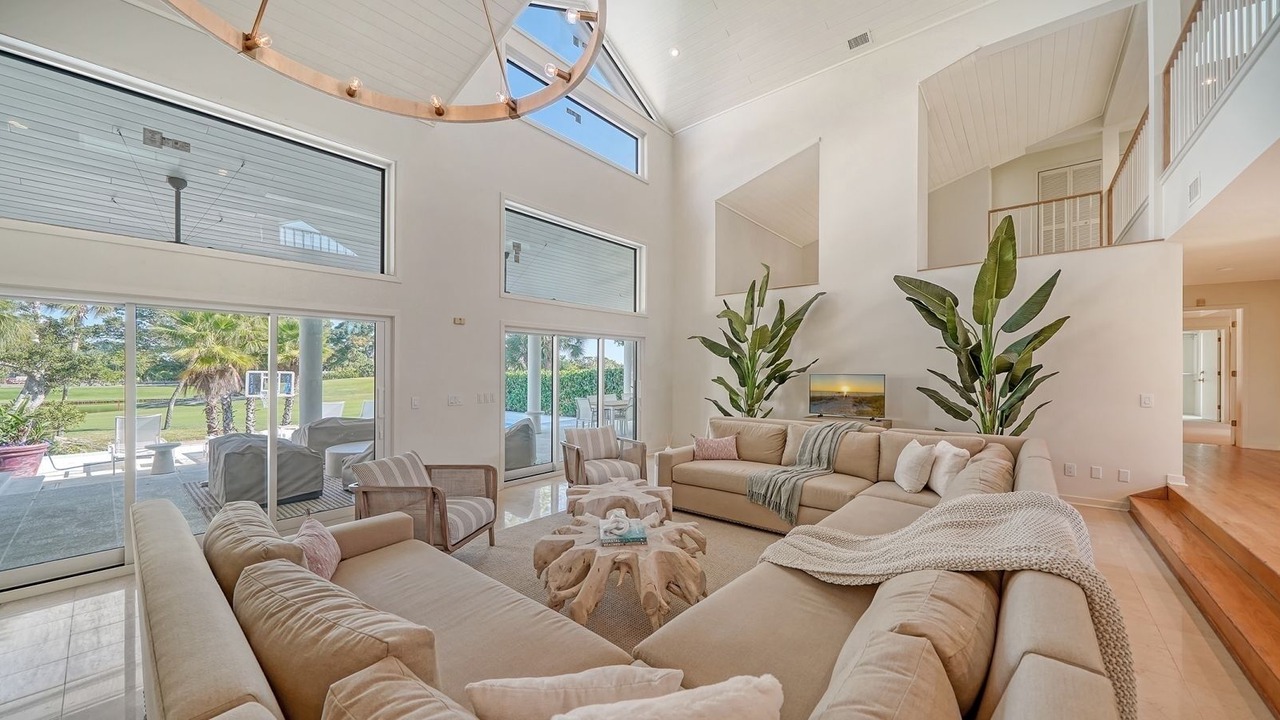 Photo of Bedroom in Longboat Key