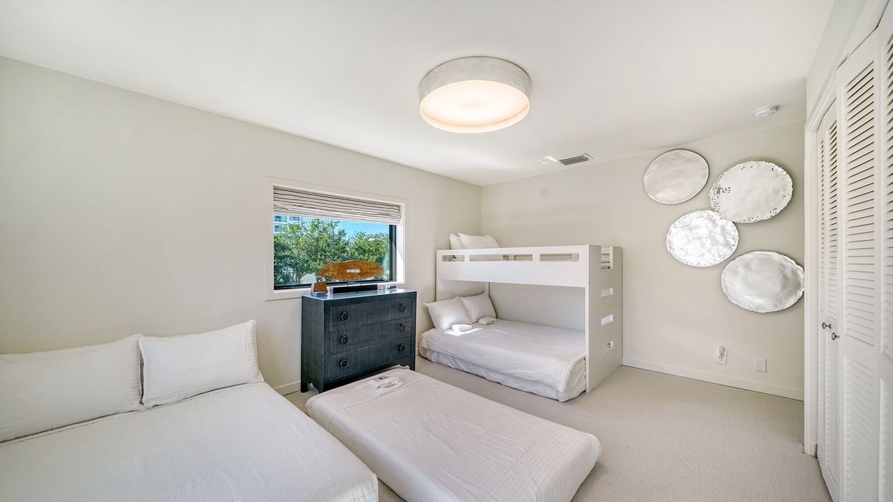 Photo of Bedroom in Longboat Key