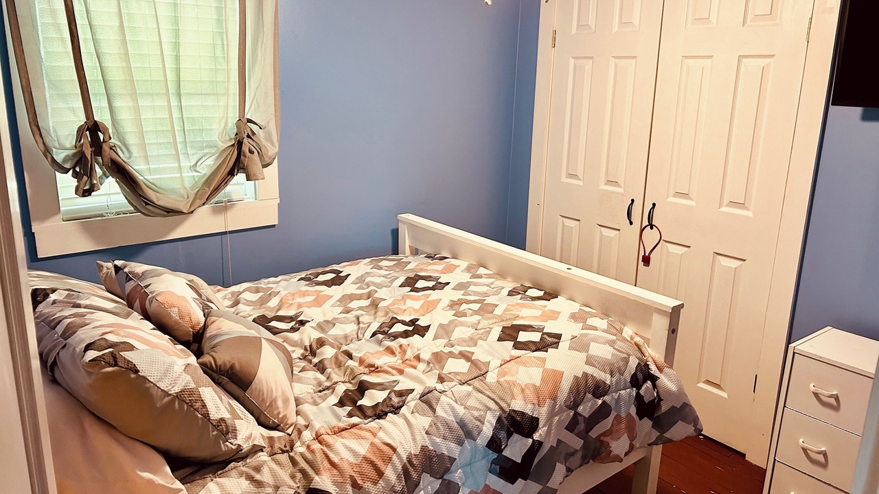 Photo of Bedroom in Cuba