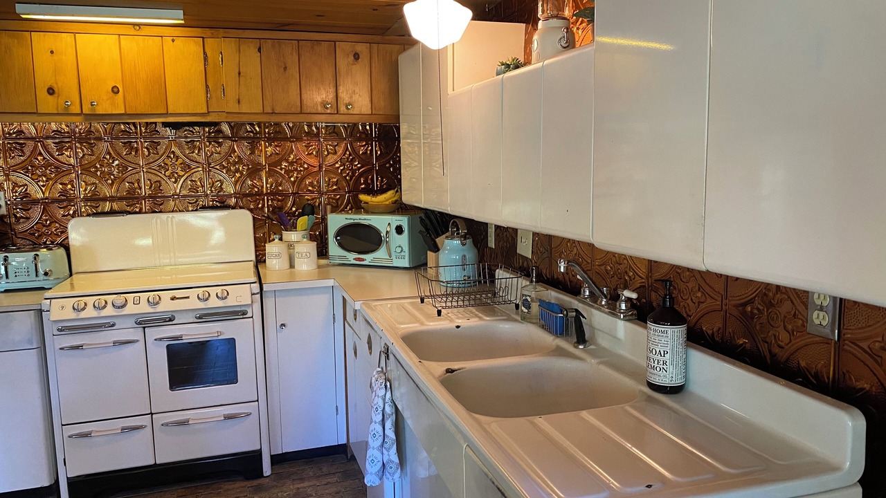 Photo of Kitchen in Green Valley Lake