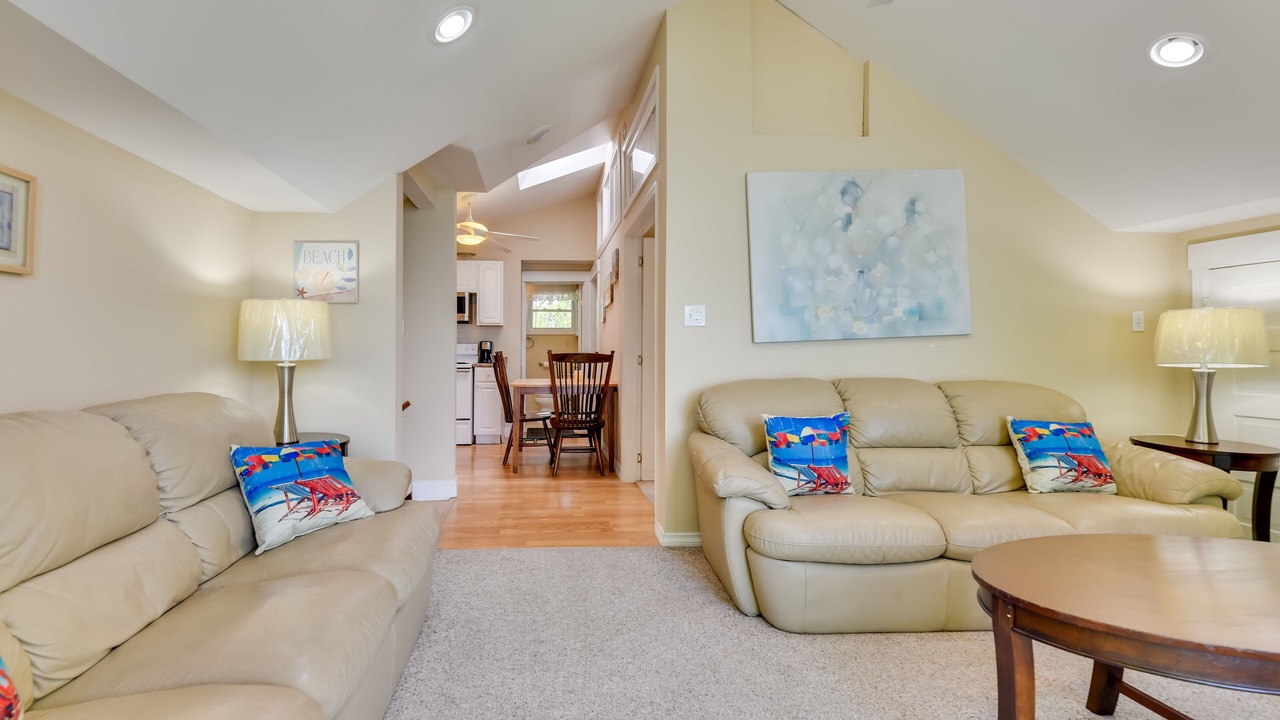 Photo of Livingroom in Lake View